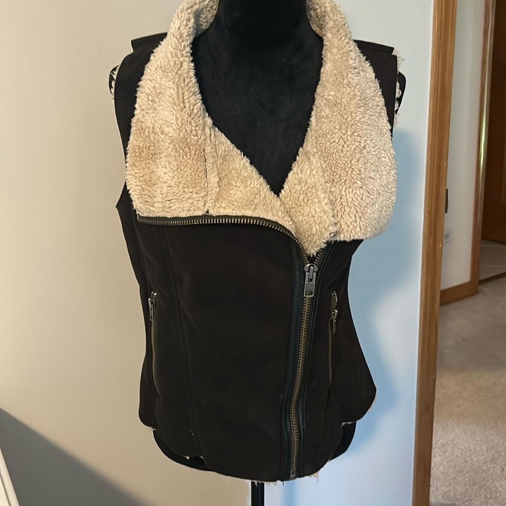 Hinge Faux Fur Vest